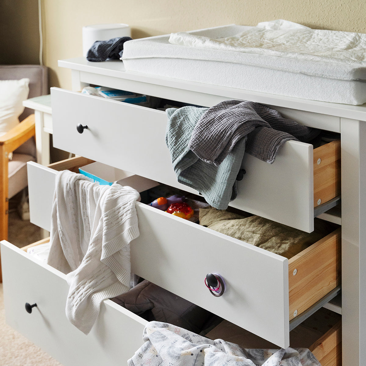 Cómo Organizar Cajones de Ropa Interior: Consejos y Beneficios para un Espacio Perfecto